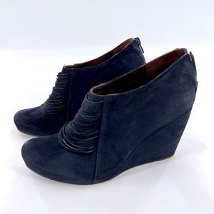 COCLICO SHOES Navy Blue SUEDE FRINGE WEDGE BOOTIES size 38.5 US 8